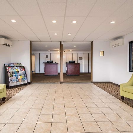 Rodeway Inn & Suites Portland - Jantzen Beach Eksteriør billede