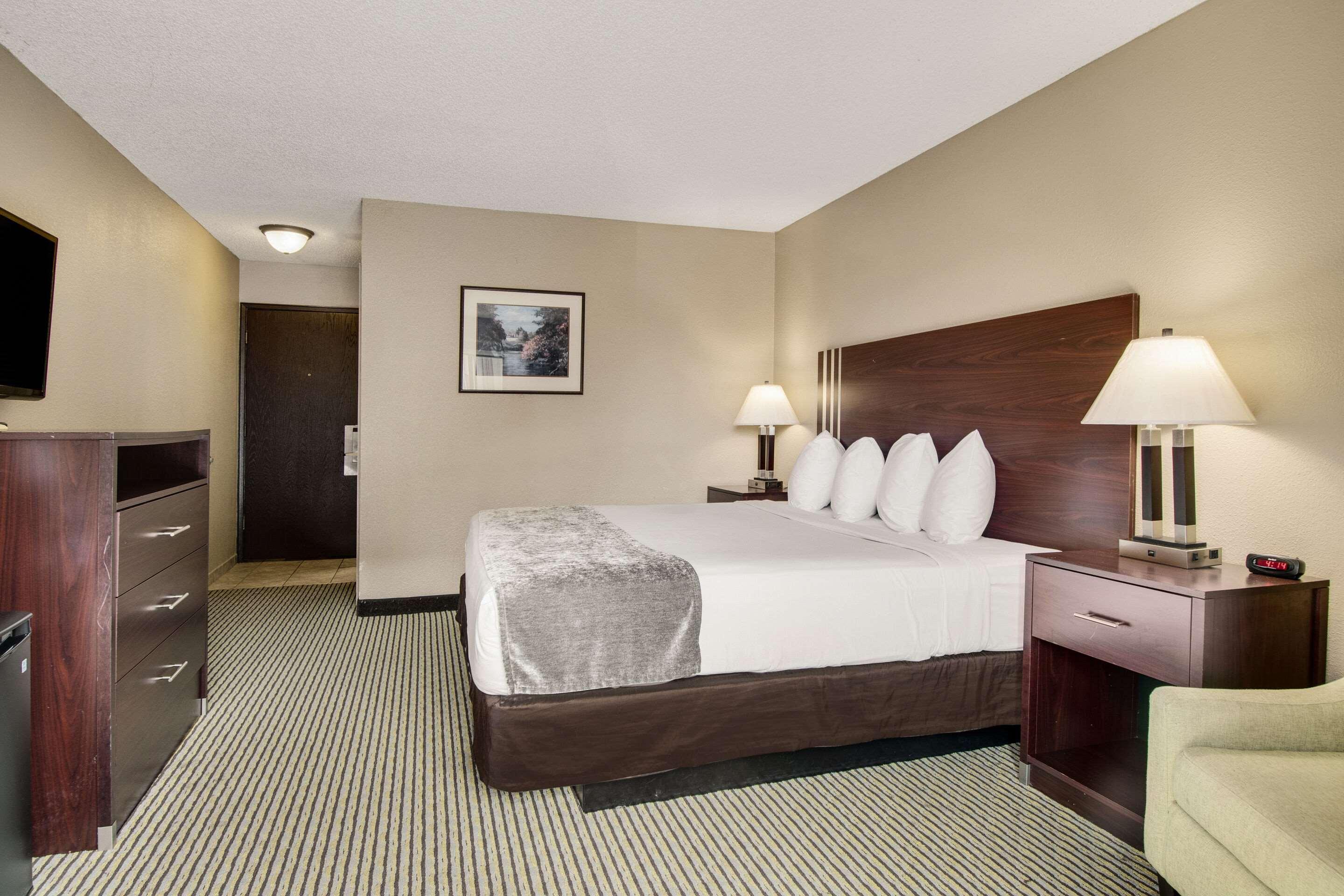 Rodeway Inn & Suites Portland - Jantzen Beach Eksteriør billede