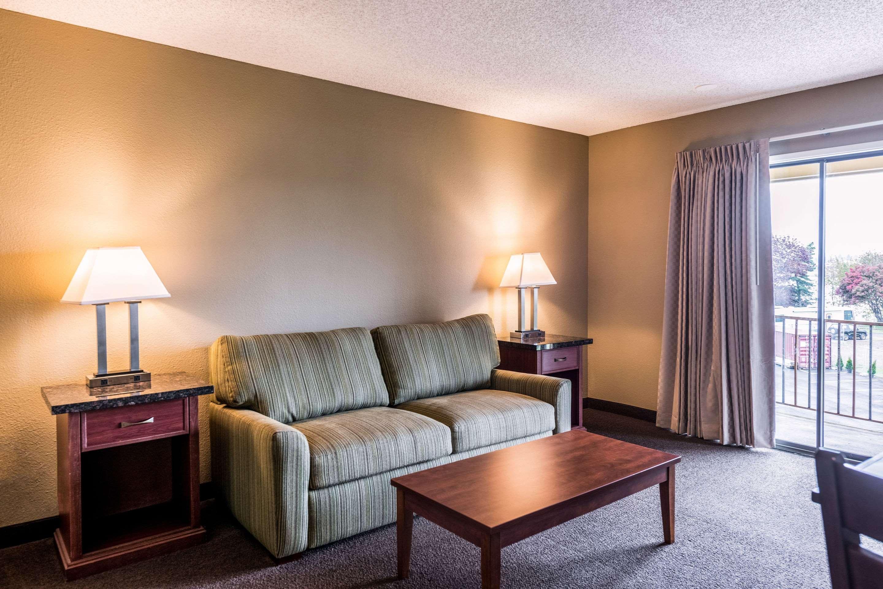 Rodeway Inn & Suites Portland - Jantzen Beach Eksteriør billede